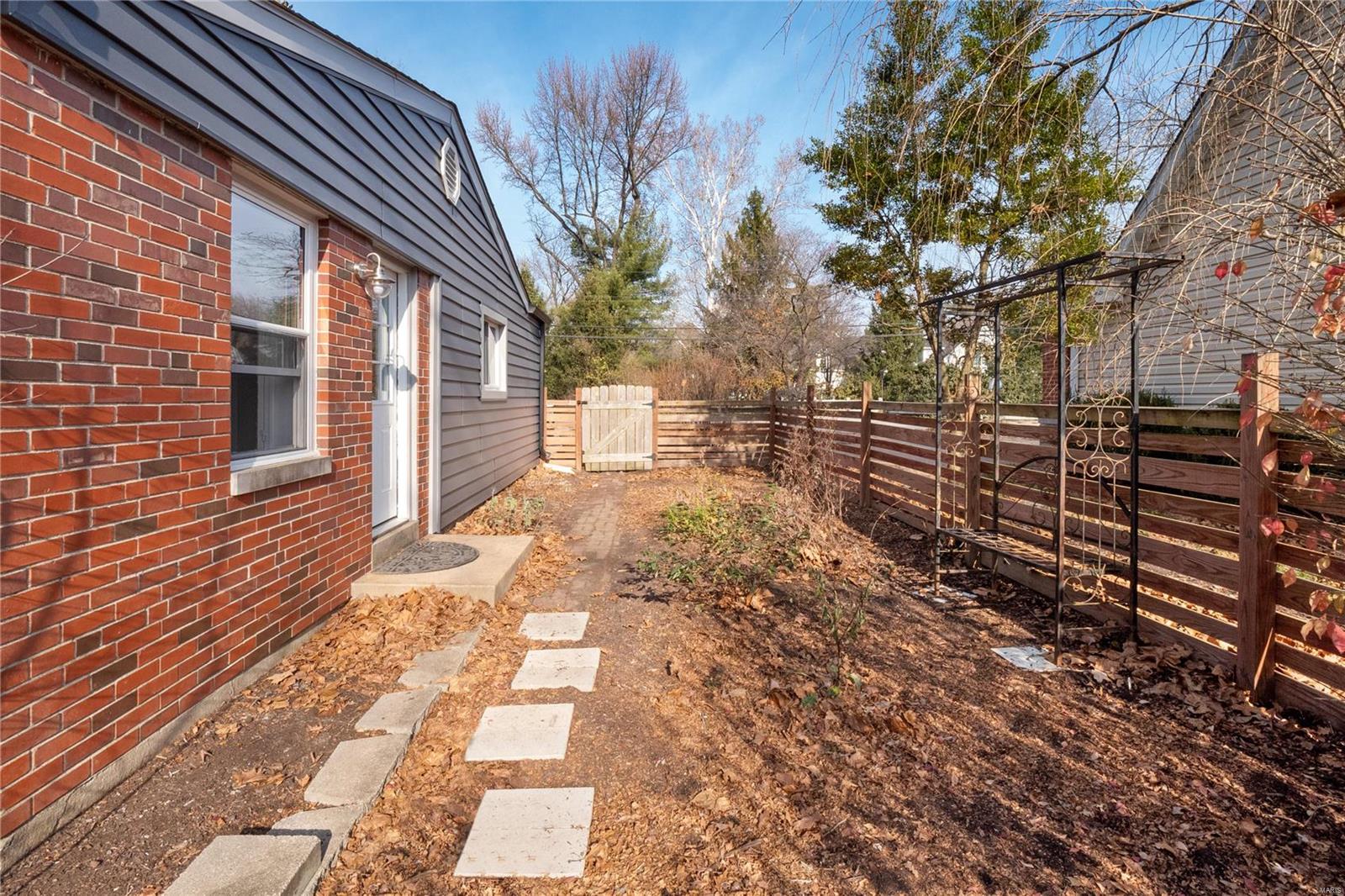 10122 Conway Road Ladue, MO 63124 - Photo 31 of 31 Gallery Image 31