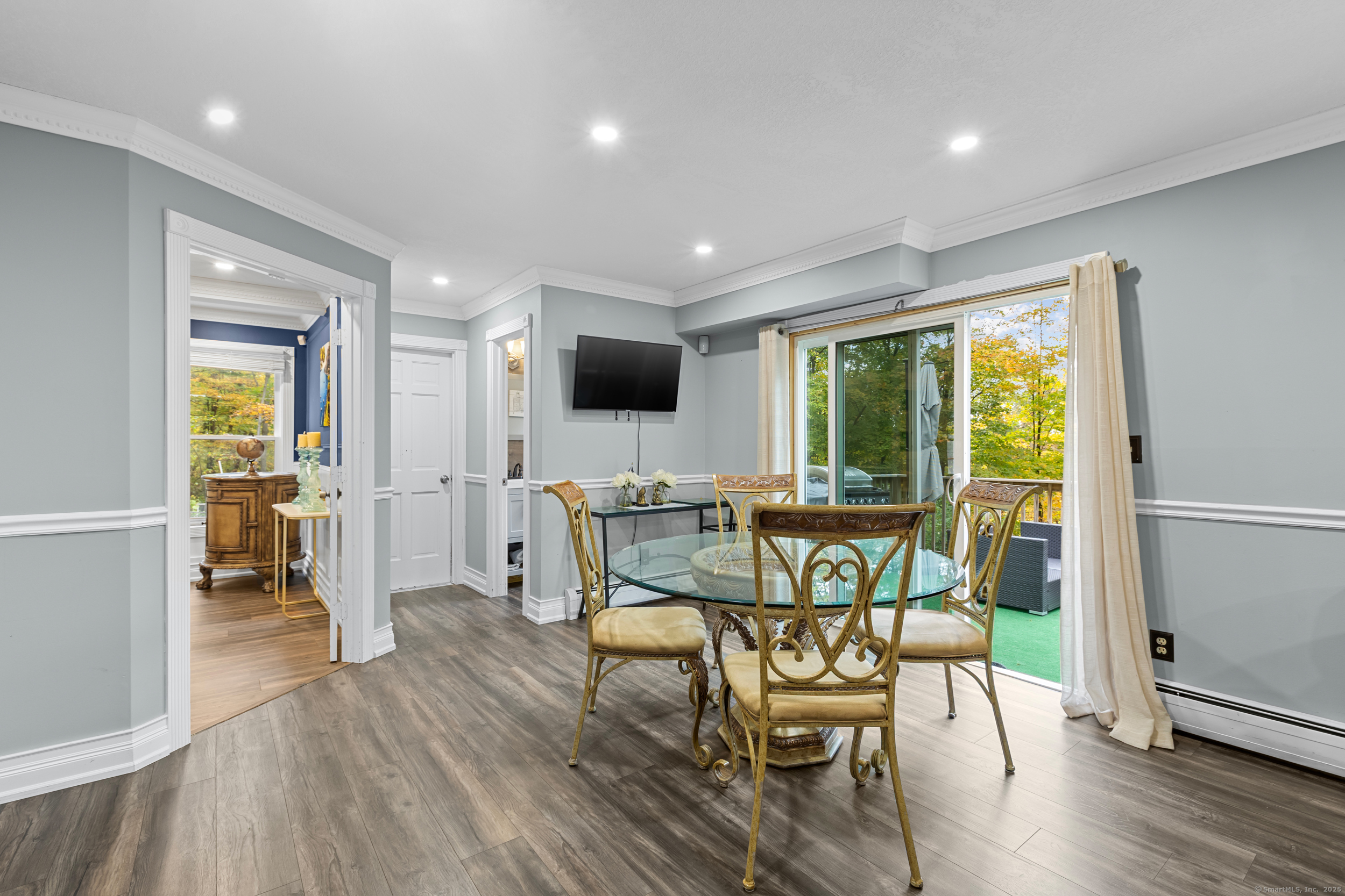 36 Carriage House Drive Danbury, CT 06810 - Photo 12 of 32