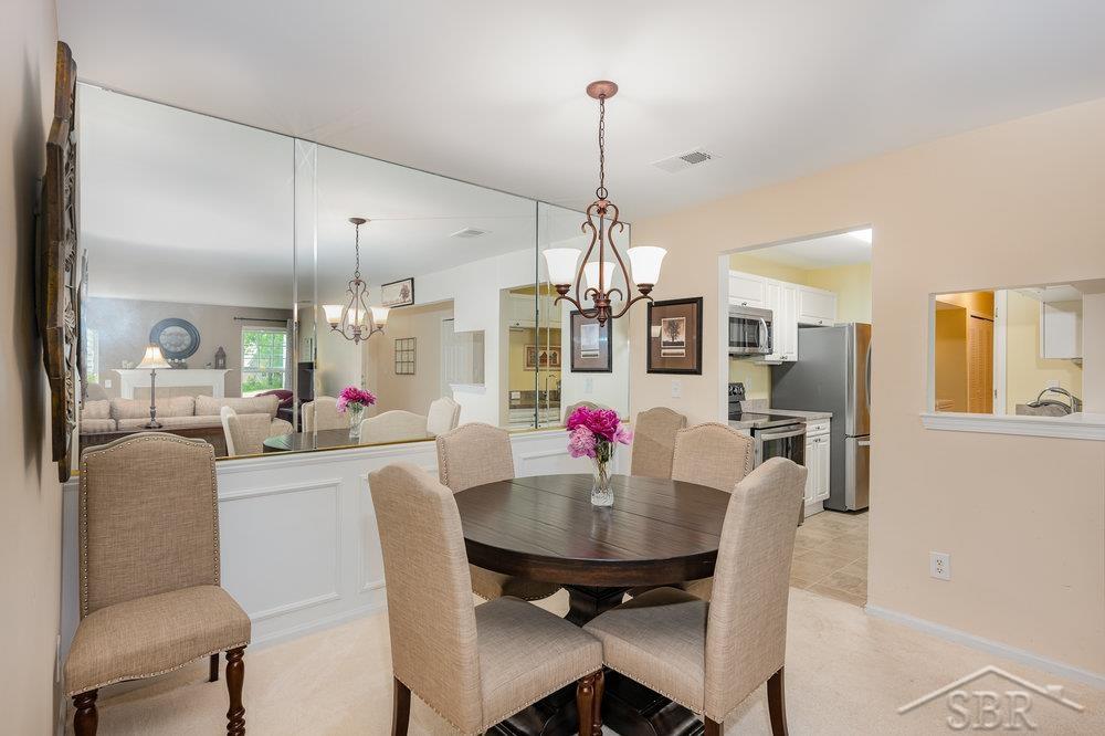 3390 Tremonte Circle Rochester, MI 48306 - Photo 8 of 27 Dining Room