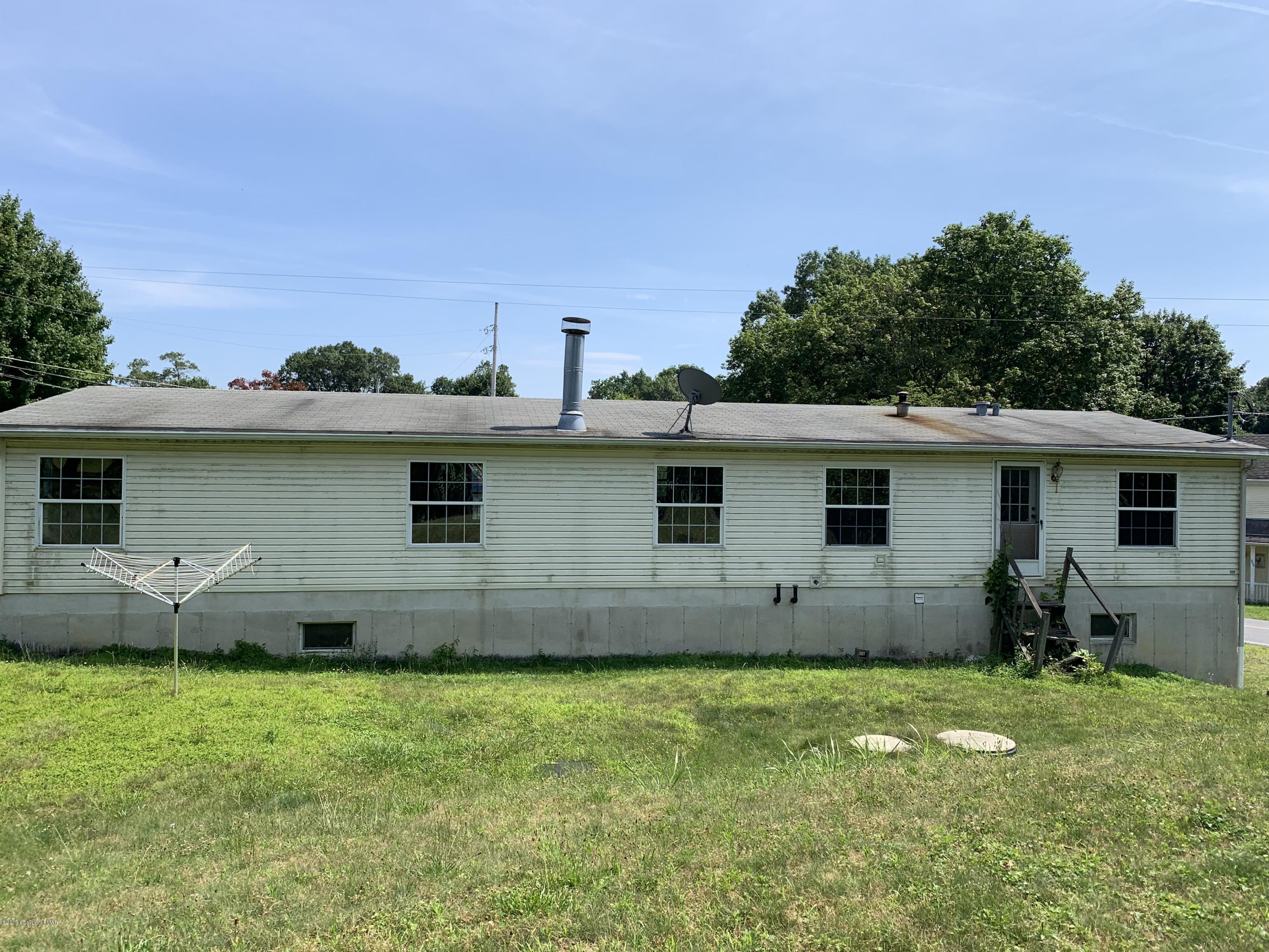 189 Rutt Road Bangor, PA 18013 - Photo 3 of 19 IMG_7012