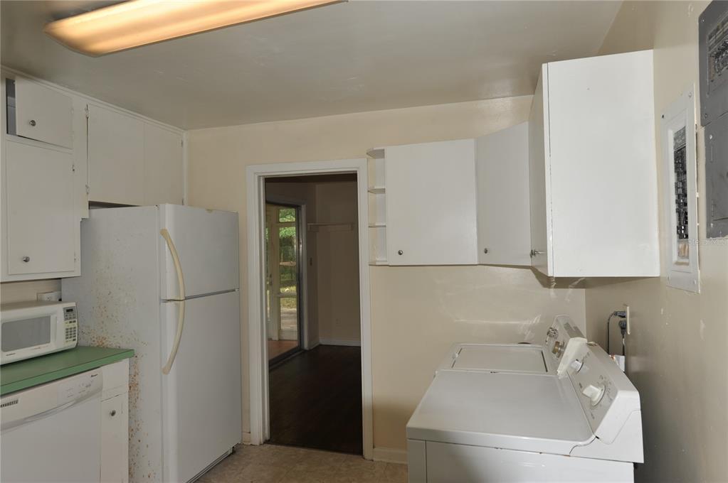 1410 Northwest 7th Road Gainesville, FL 32603 - Photo 14 of 35