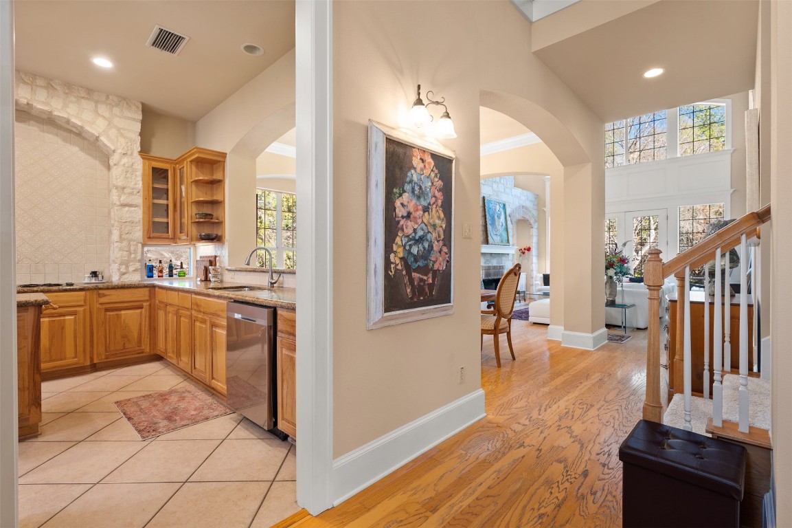 11305 Taylor Draper Lane, Unit 1A Austin, TX 78759 - Photo 11 of 39