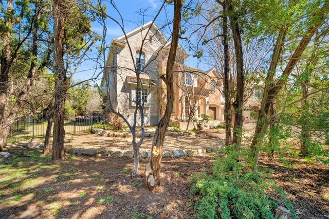 $3,950 | 11305 Taylor Draper Lane, Unit 1A, Austin, TX 78759