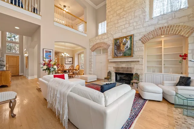 $3,950 | 11305 Taylor Draper Lane, Unit 1A, Austin, TX 78759