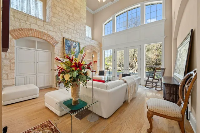 $3,950 | 11305 Taylor Draper Lane, Unit 1A, Austin, TX 78759