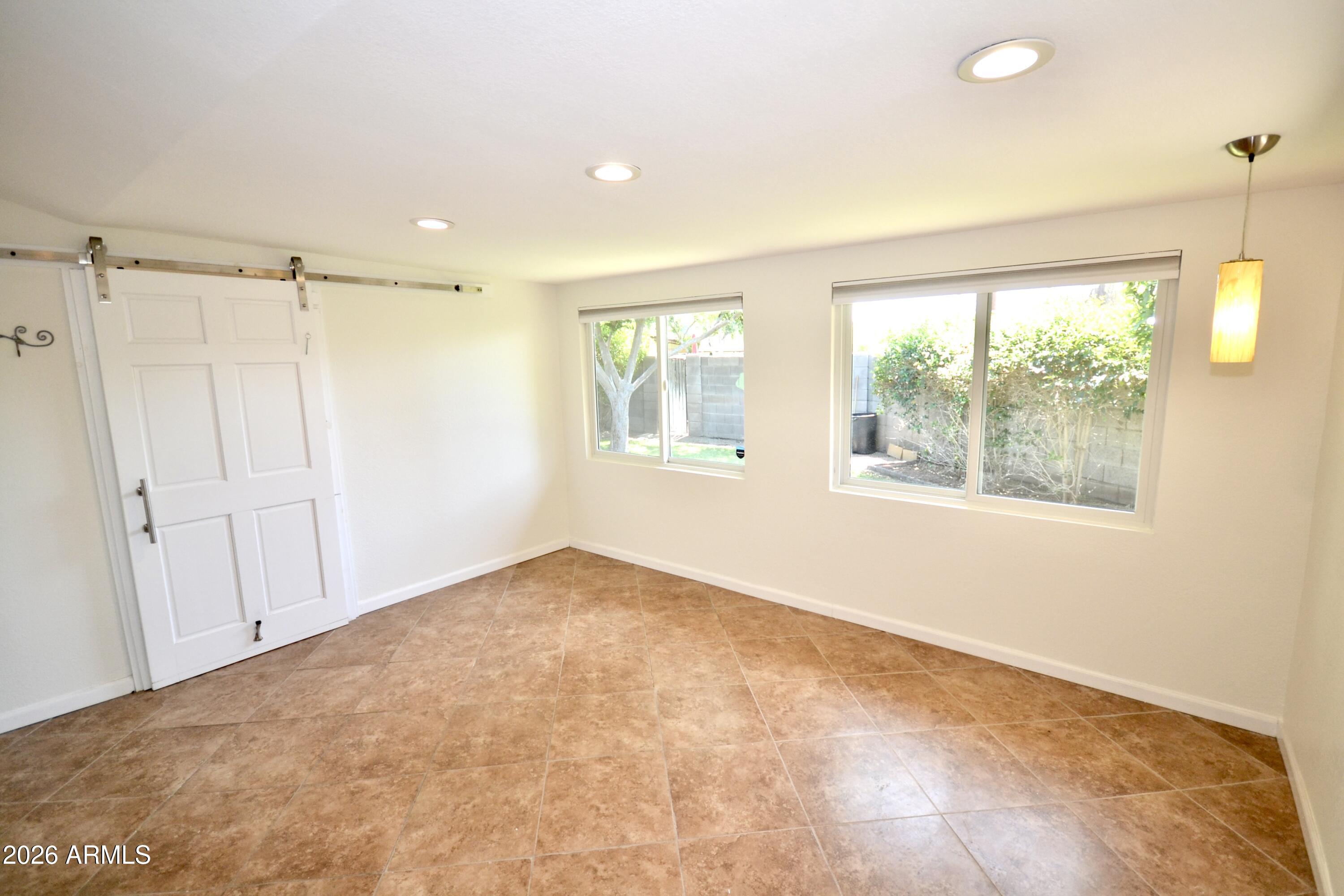 1215 West Colter Street Phoenix, AZ 85013 - Photo 23 of 42 Arizona Room