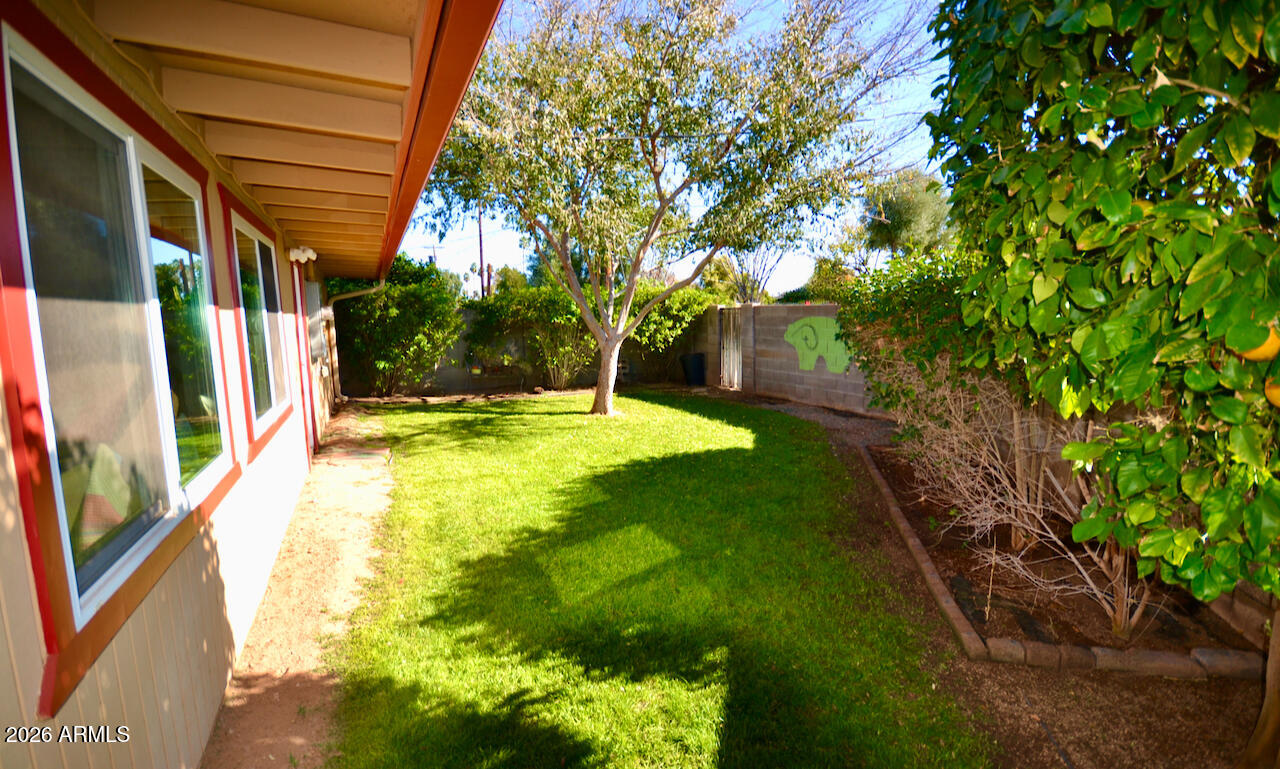 1215 West Colter Street Phoenix, AZ 85013 - Photo 35 of 41 DSC_0405