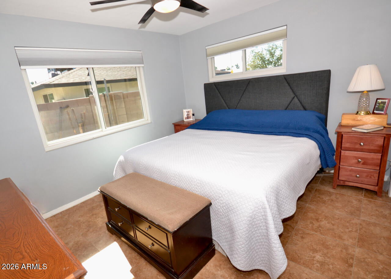 1215 West Colter Street Phoenix, AZ 85013 - Photo 6 of 41 DSC_0356