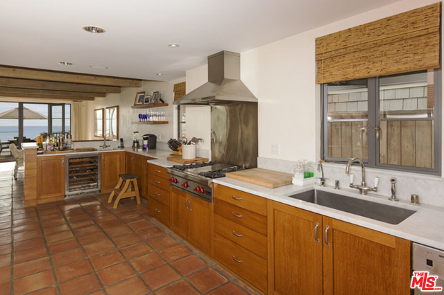 21634 Pacific Coast Highway Malibu, CA 90265 - Photo 14 of 30