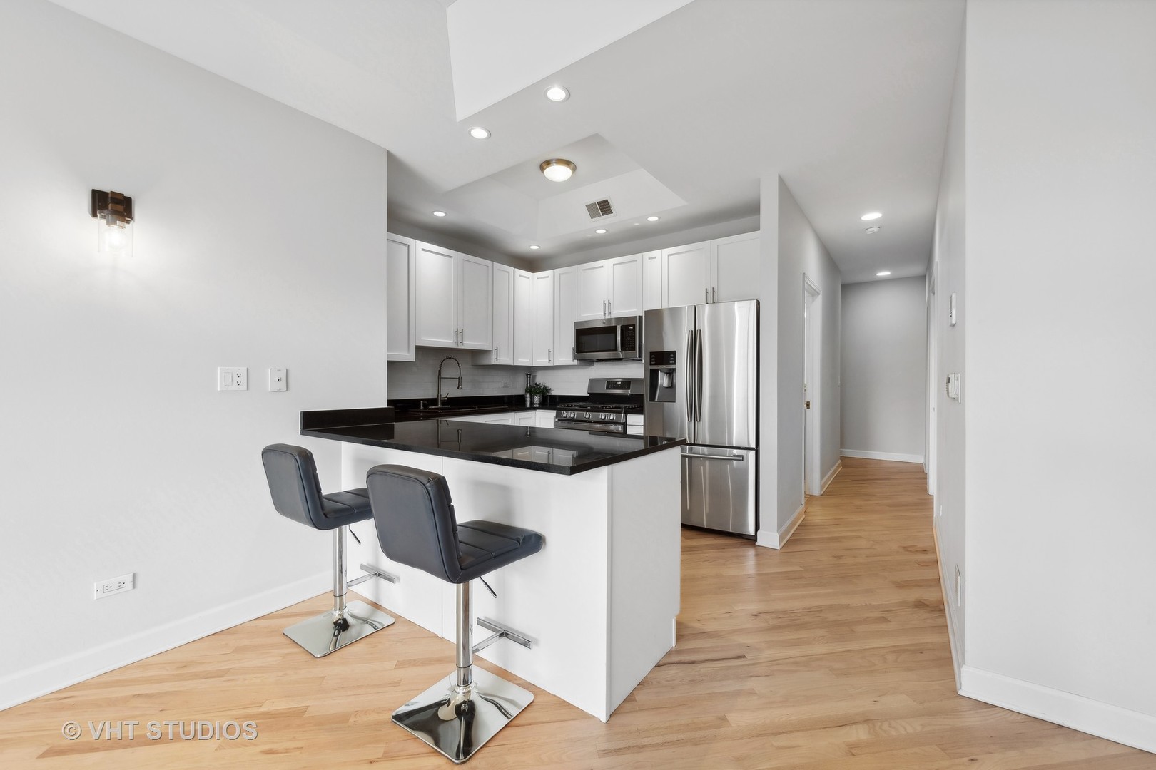 820 West Hubbard Street, Unit 4 Chicago, IL 60642 - Photo 11 of 28