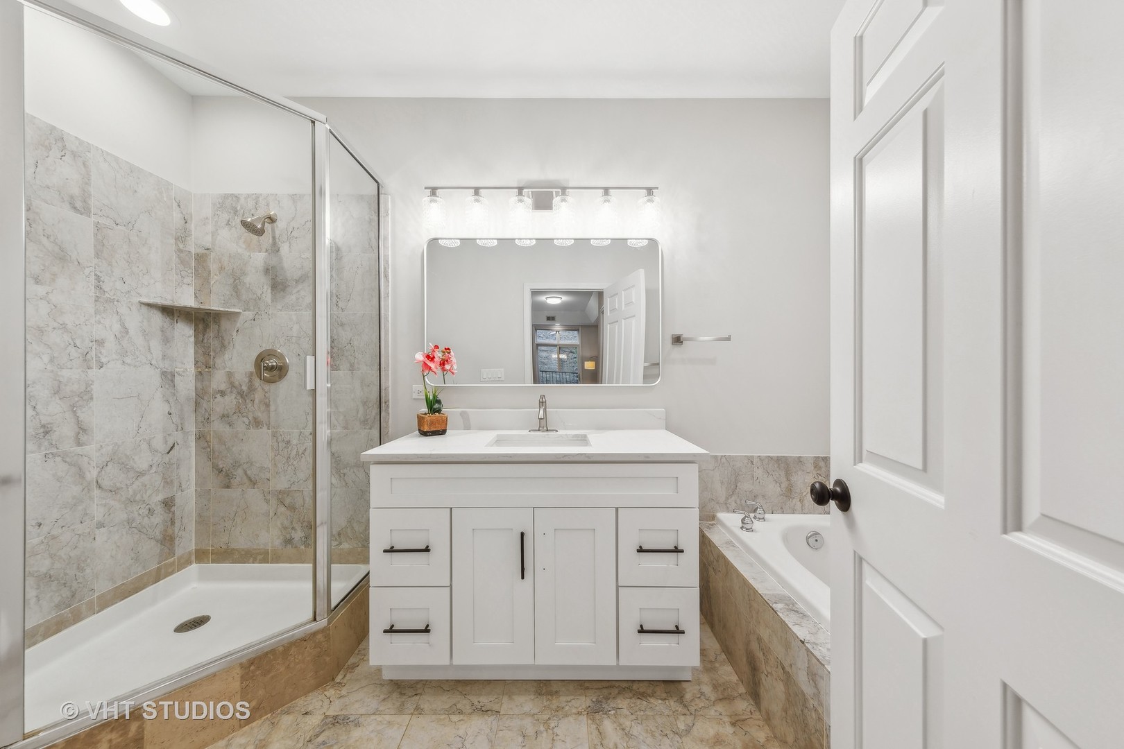 820 West Hubbard Street, Unit 4 Chicago, IL 60642 - Photo 18 of 28