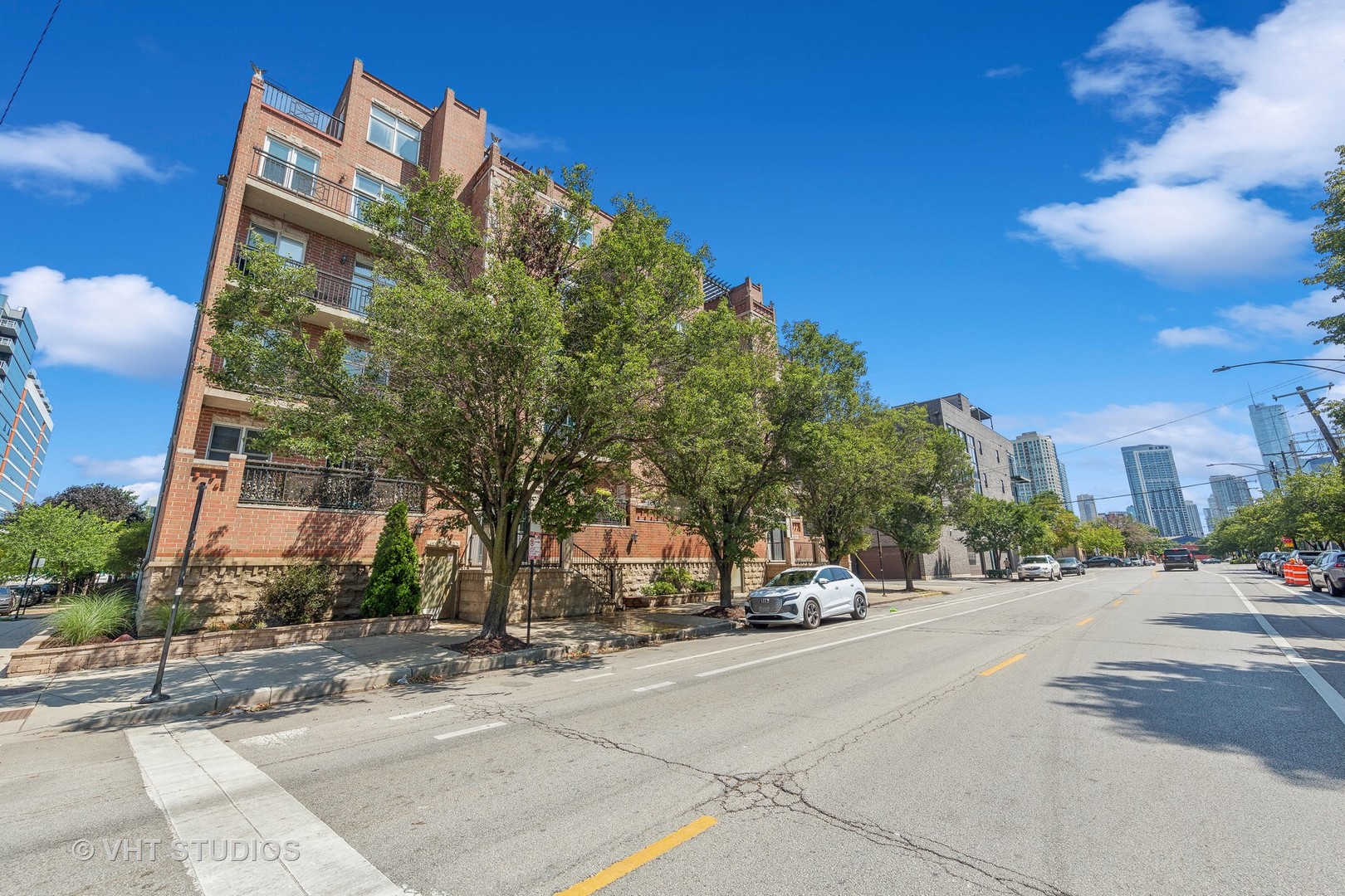 820 West Hubbard Street, Unit 4 Chicago, IL 60642 - Photo 28 of 28