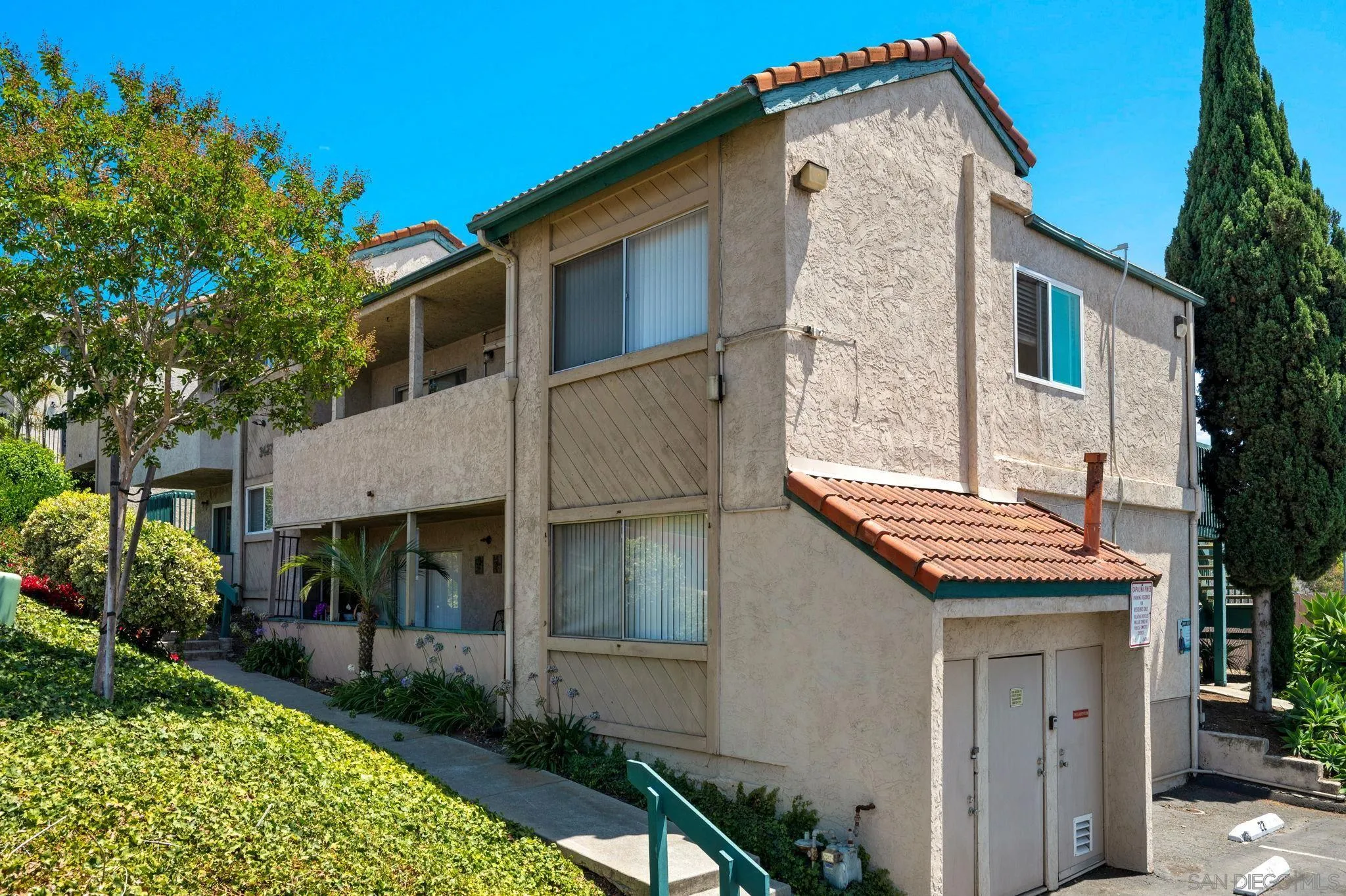 3427 Capalina Road, Unit 25 San Marcos, CA 92069 - Photo 3 of 42
