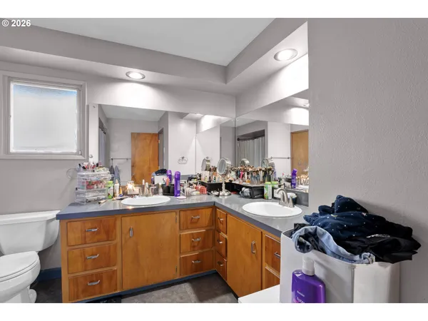 $599,999 | 389 Maxwell Road, Eugene, OR 97404