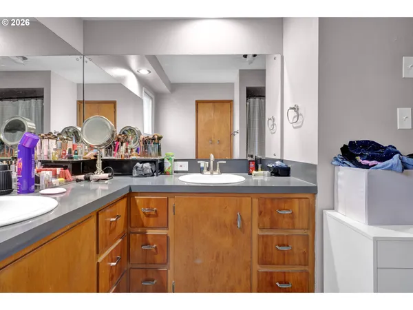 $599,999 | 389 Maxwell Road, Eugene, OR 97404