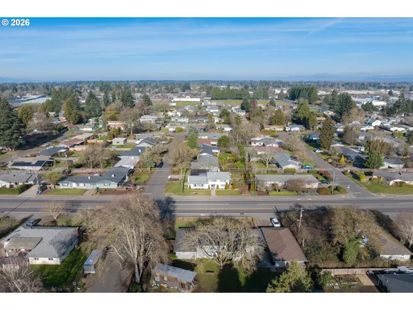 $599,999 | 389 Maxwell Road, Eugene, OR 97404