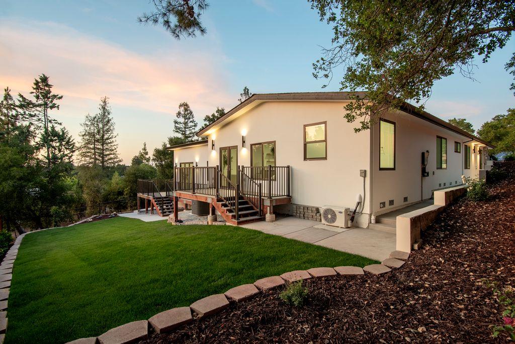 20599 Leonard Road Saratoga, CA 95070 - Photo 14 of 17