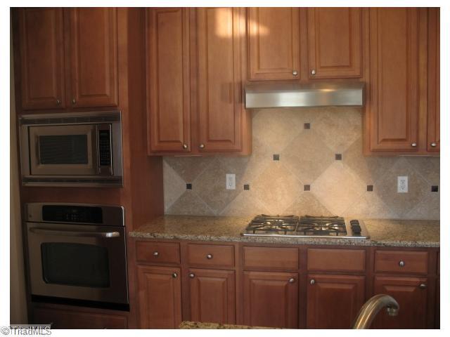 3562 Campton Ridge Road Pfafftown, NC 27040 - Photo 5 of 15 Kitchen.