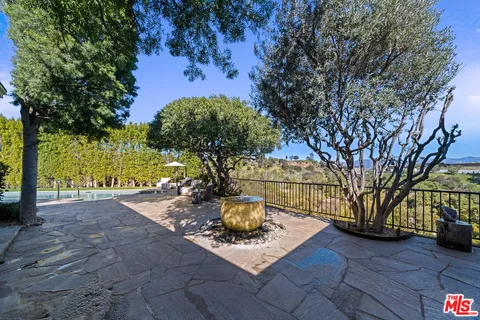 $4,399,500 | 2410 Crest View Drive, Los Angeles, CA 90046