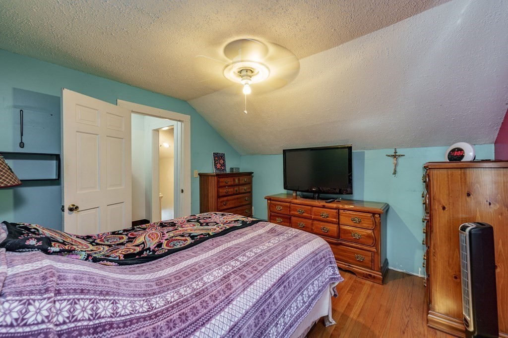 1439 Worcester Street Springfield, MA 01151 - Photo 15 of 31