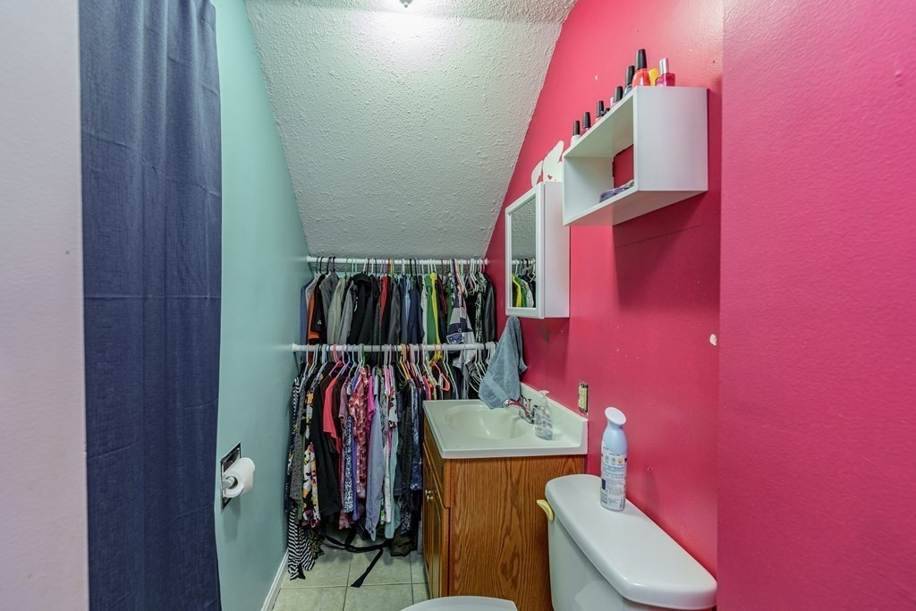 1439 Worcester Street Springfield, MA 01151 - Photo 16 of 31