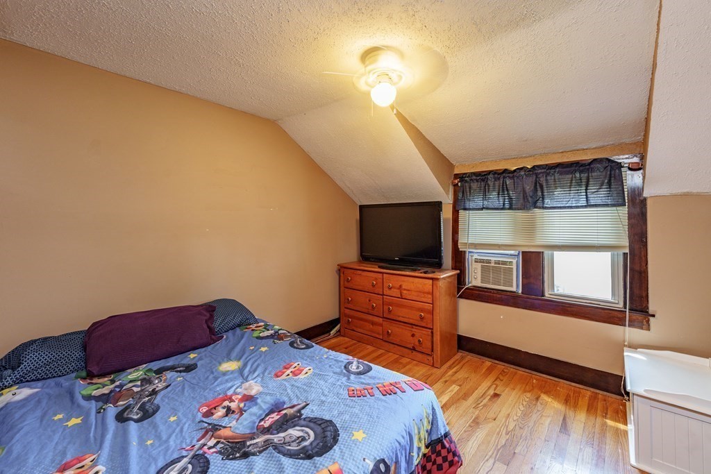 1439 Worcester Street Springfield, MA 01151 - Photo 17 of 31