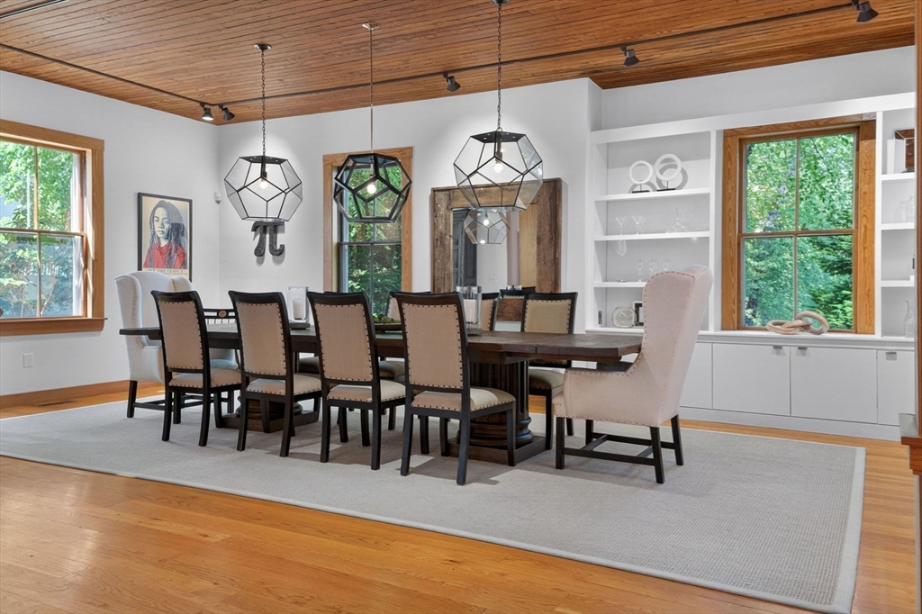 47 Longfellow Road Wellesley, MA 02481 - Photo 8 of 42