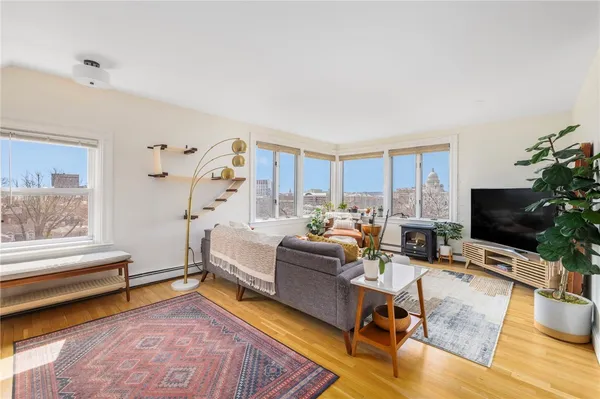 $455,000 | 7 Jenckes Street, Unit 5, Providence, RI 02906