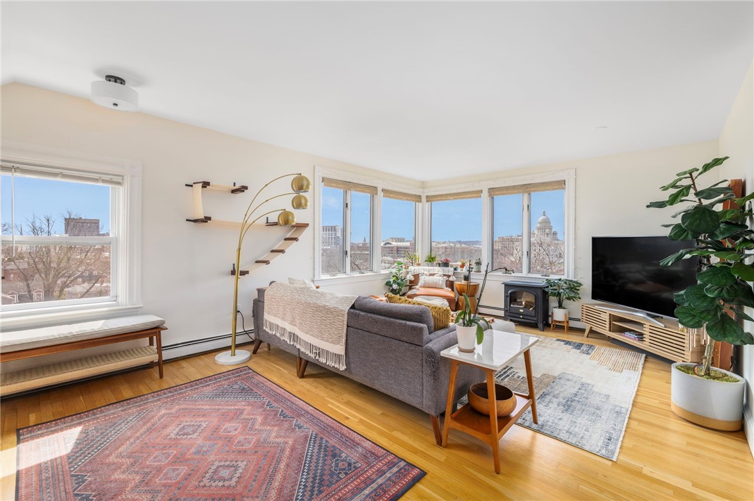 7 Jenckes Street, Unit 5 Providence, RI 02906 - Photo 3 of 36