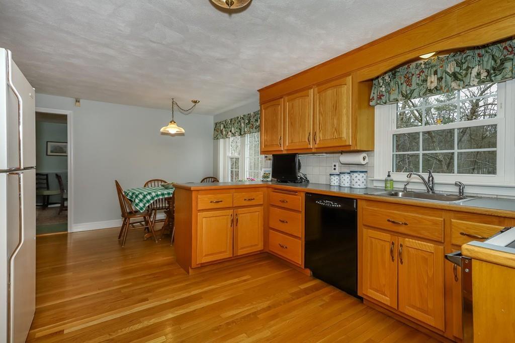 16 Village Gate Road Canton, MA 02021 - Photo 10 of 22 Gallery Image 10