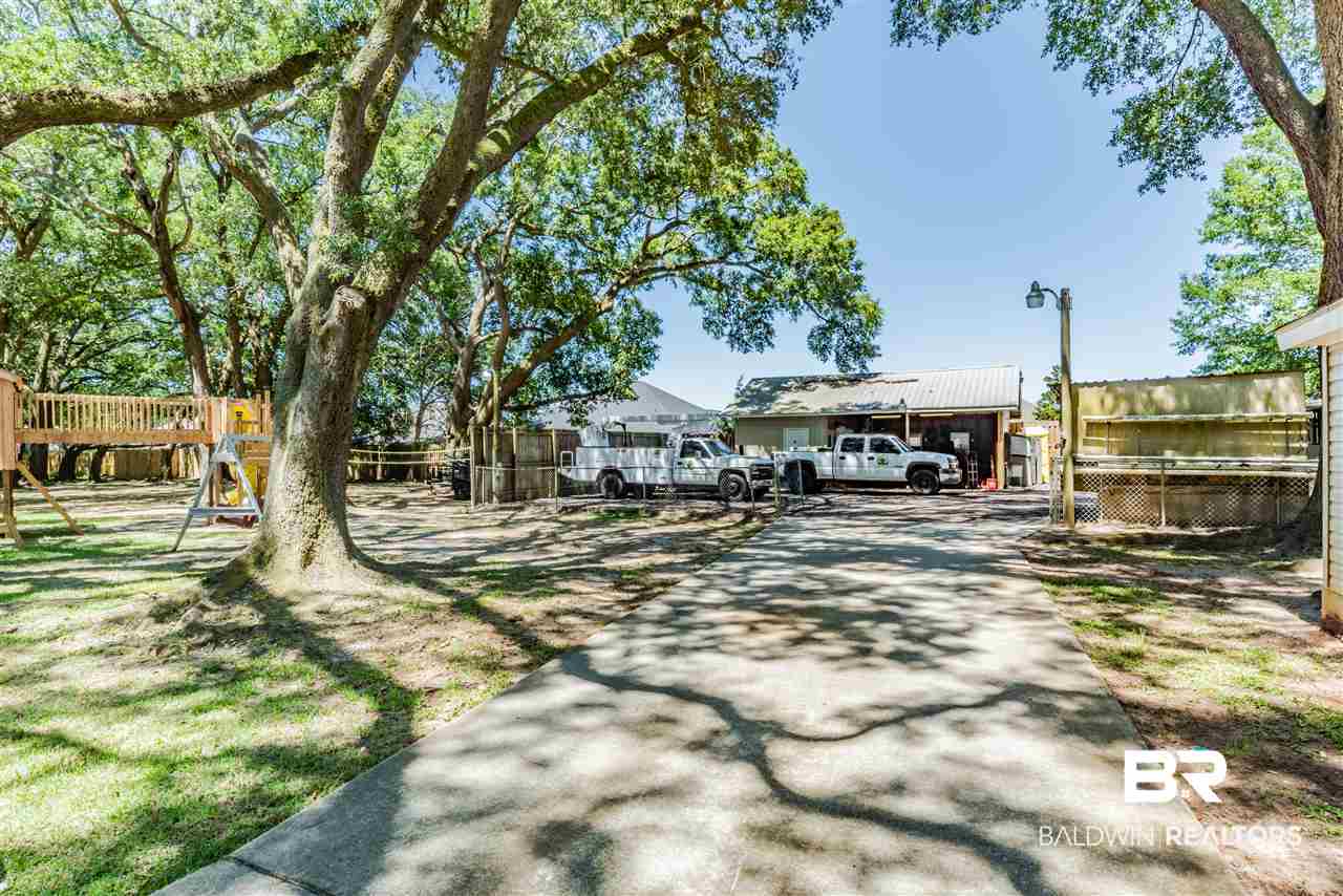 14391 County Road 65 Foley, AL 36535 - Photo 47 of 49 Workshops in back