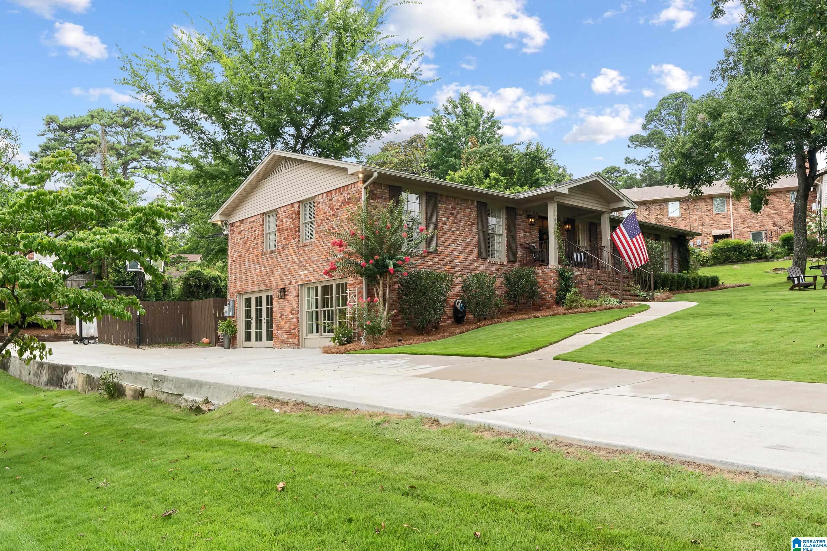 1202 Green Glen Road Birmingham, AL 35216 - Photo 3 of 48