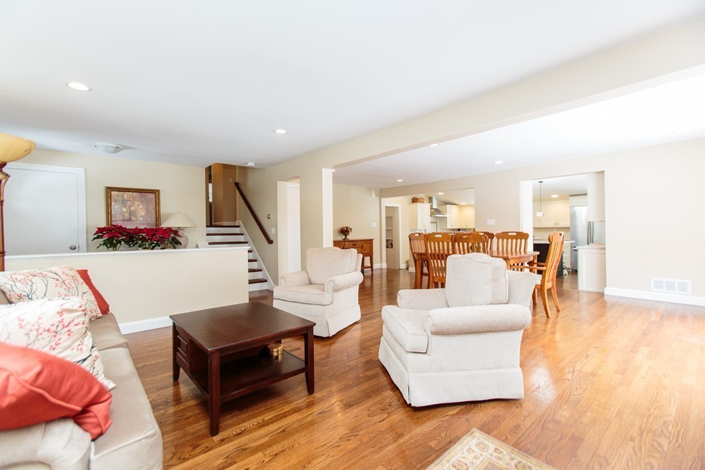 20 Snake Brook Road Wayland, MA 01778 - Photo 3 of 18 Gallery Image 3