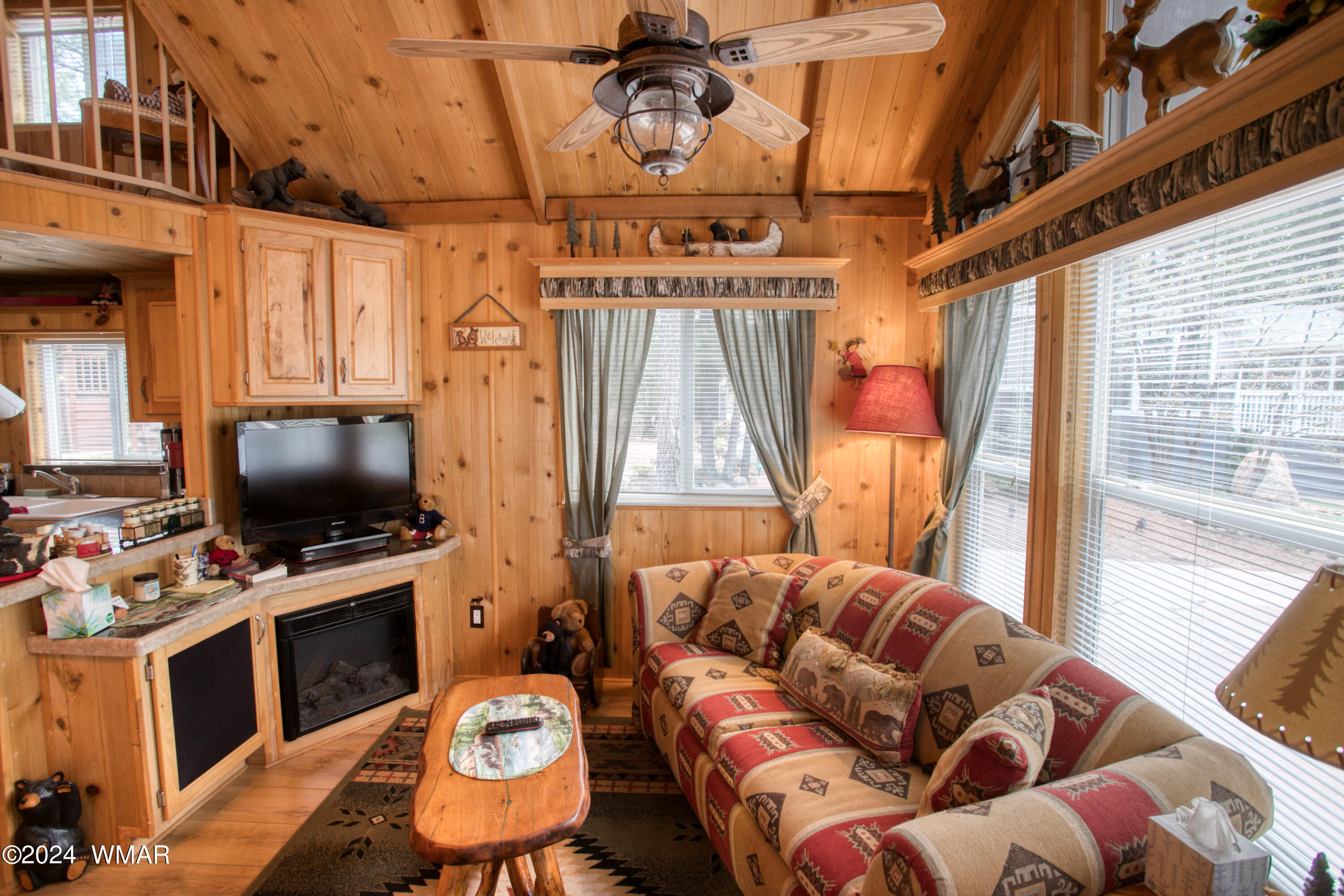 2280 Turtle Creek Road Show Low, AZ 85901 - Photo 6 of 19