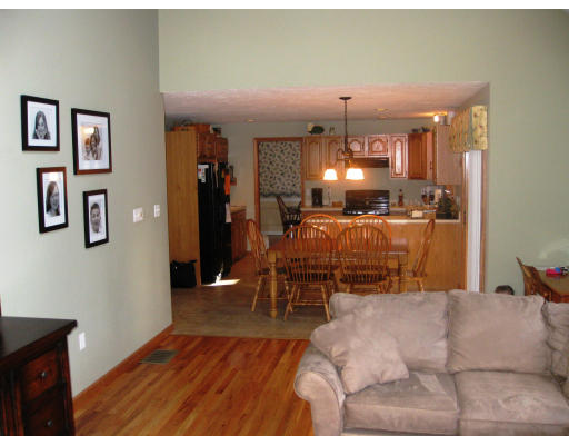 74 Ireta Road Shrewsbury, MA 01545 - Photo 3 of 11 Gallery Image 3