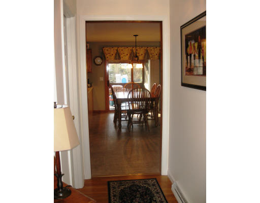 74 Ireta Road Shrewsbury, MA 01545 - Photo 5 of 11 Gallery Image 5