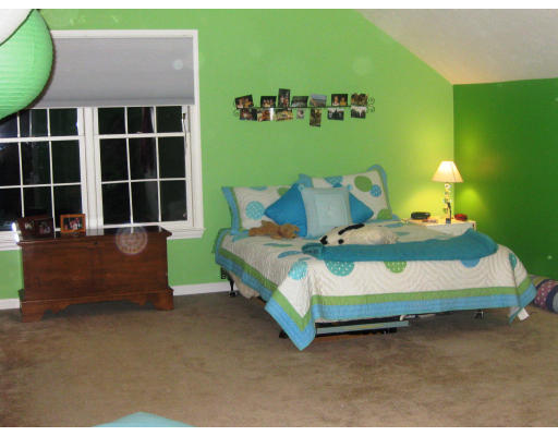 74 Ireta Road Shrewsbury, MA 01545 - Photo 9 of 11 Gallery Image 9