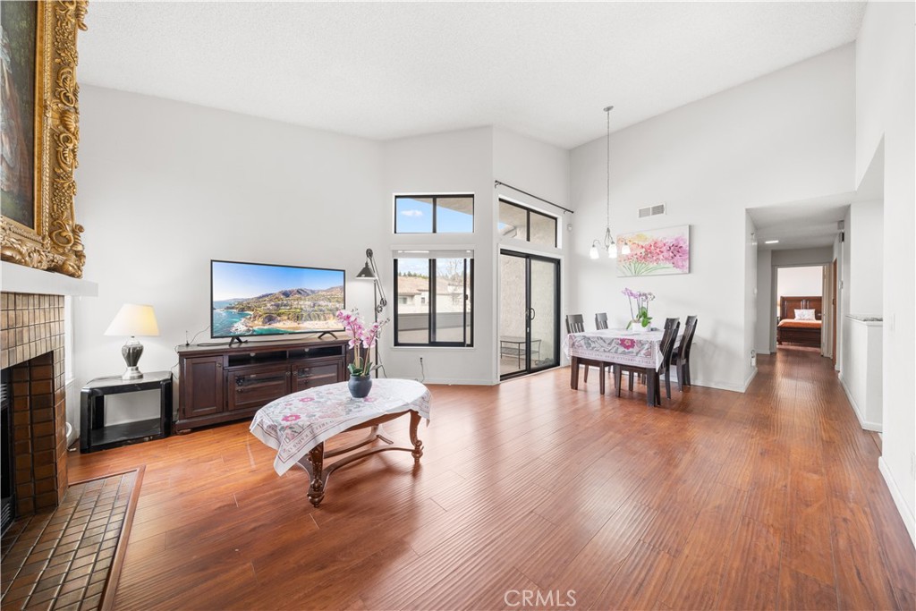 18 Town And Country Road Pomona, CA 91766 - Photo 11 of 60