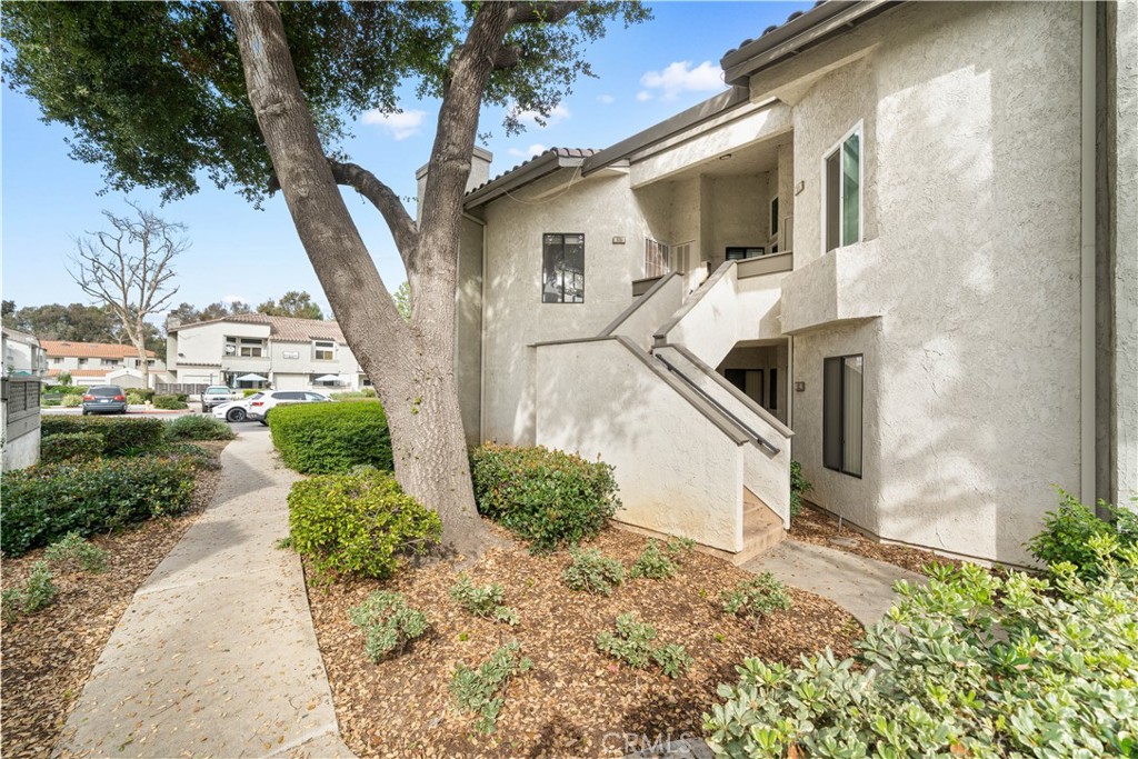 18 Town And Country Road Pomona, CA 91766 - Photo 22 of 60