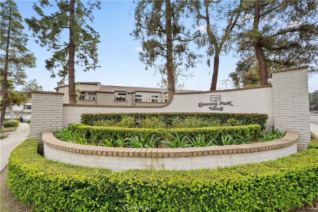 18 Town And Country Road Pomona, CA 91766 - Photo 44 of 60