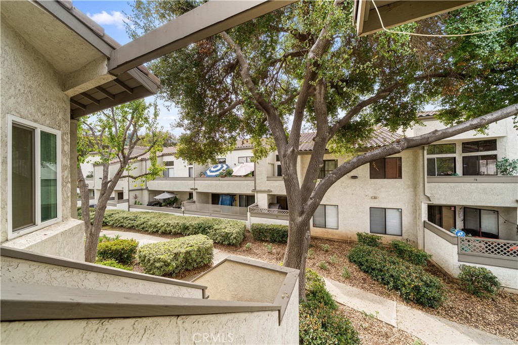 18 Town And Country Road Pomona, CA 91766 - Photo 8 of 60