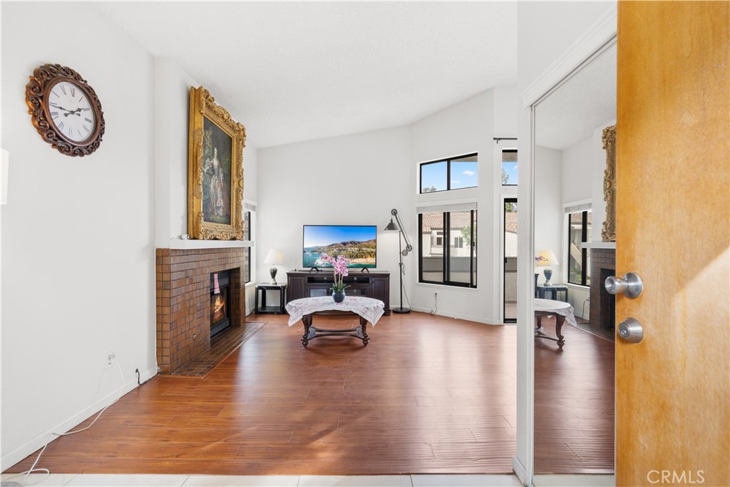 18 Town And Country Road Pomona, CA 91766 - Photo 9 of 60