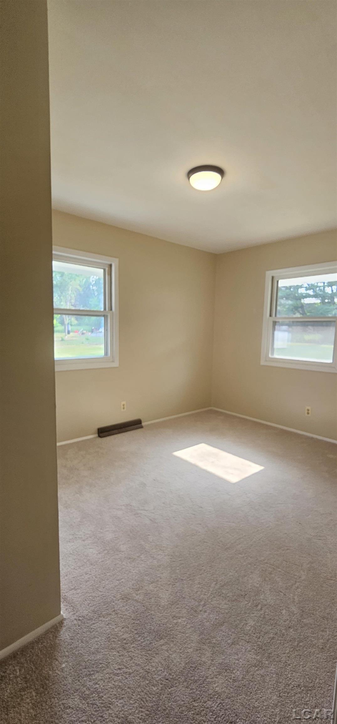 9355 Lee Road Jackson, MI 49201 - Photo 25 of 27 50113770-24.JPG