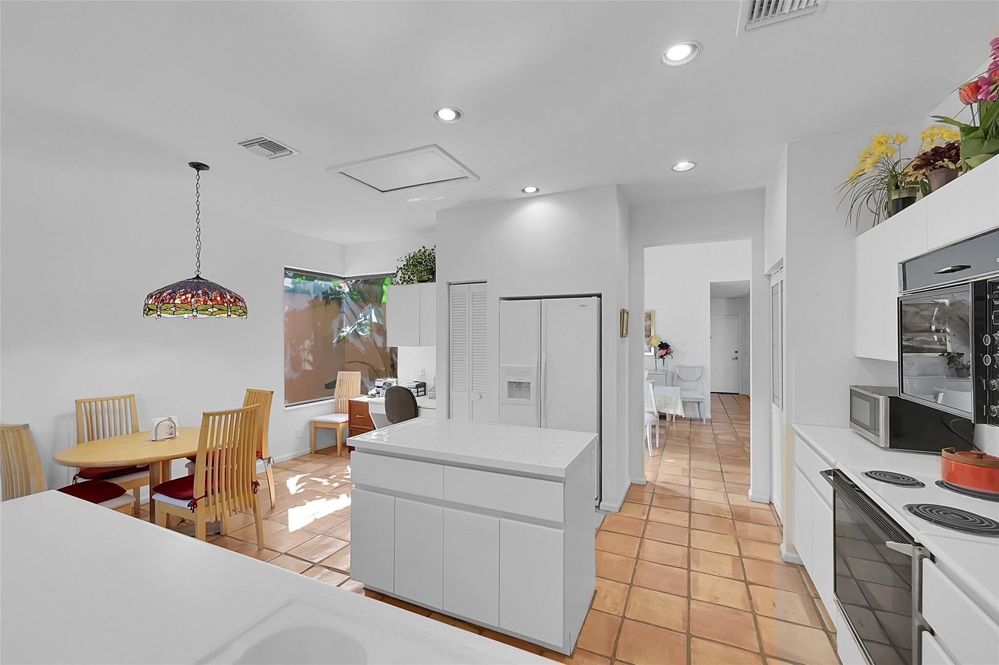 6488 Via Rosa Boca Raton, FL 33433 - Photo 9 of 52 Photo 9