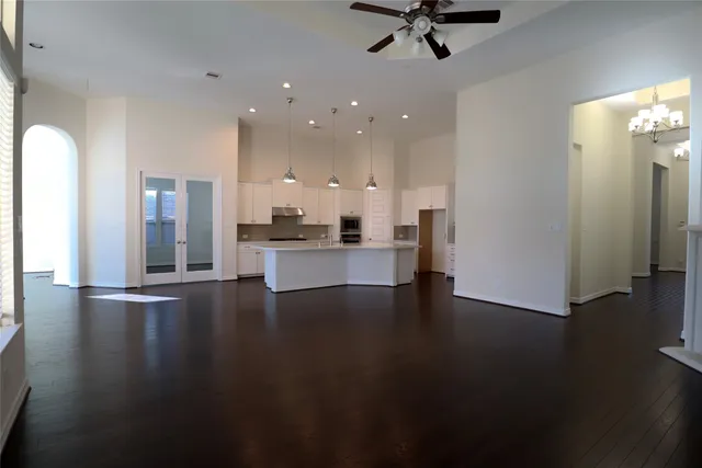 a view of a house with a big yard