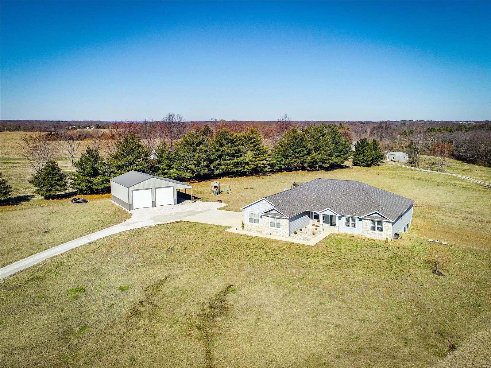 7845 Whisper Ridge Drive Waterloo, IL 62298 - Photo 1 of 43