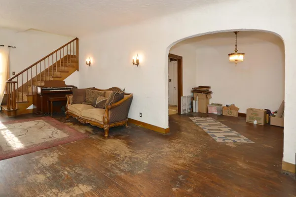 $339,000 | 601 North Kalamazoo Street, Paw Paw, MI 49079
