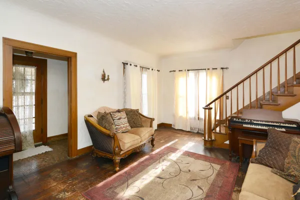 $339,000 | 601 North Kalamazoo Street, Paw Paw, MI 49079