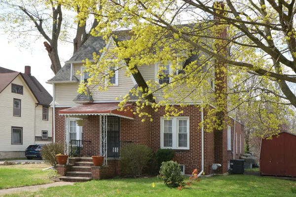 $339,000 | 601 North Kalamazoo Street, Paw Paw, MI 49079