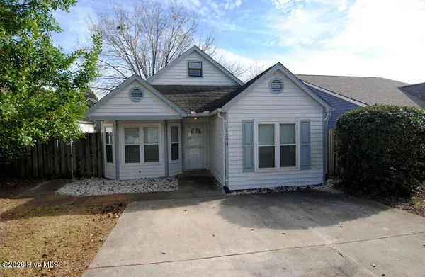 $1,825 | 1174 Shipyard Boulevard, Wilmington, NC 28412